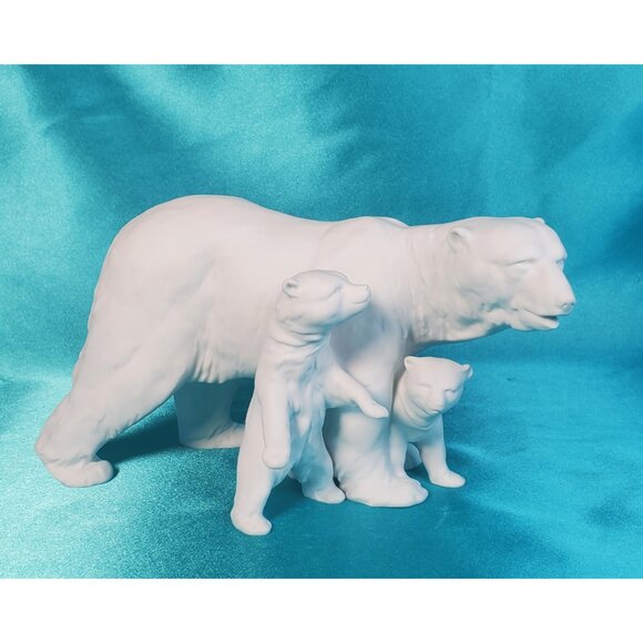 Kaiser Porcelain Polar Bear Family Figurine – Mother & 2 Cubs Vintage W. Germany - Picture 3 of 13